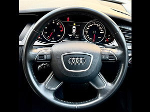 Audi A4 thumbnail