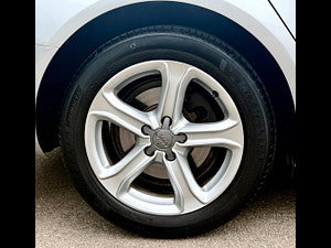 Audi A4 thumbnail