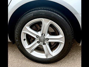 Audi A4 thumbnail