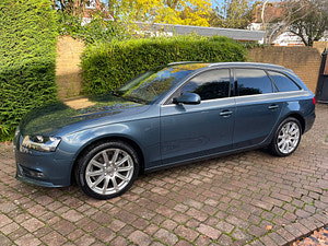 Audi A4 Avant thumbnail