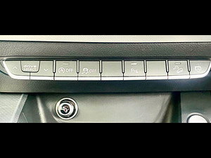 Audi A4 allroad thumbnail