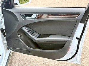 Audi A4 allroad thumbnail