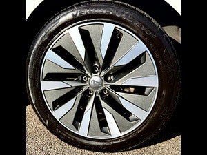 Audi A6 Avant thumbnail