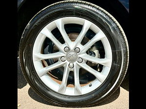 Audi Q3 thumbnail