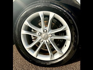 Audi Q3 thumbnail