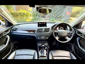 Audi Q3 thumbnail