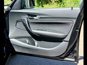 BMW 1 Series thumbnail