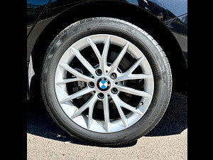 BMW 1 Series thumbnail