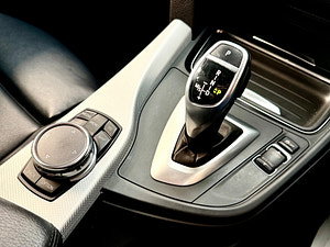 BMW 3 Series thumbnail