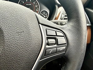 BMW 3 Series thumbnail