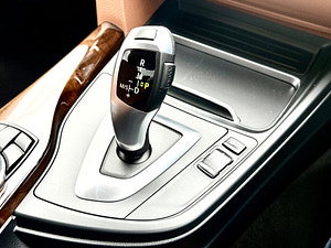 BMW 3 Series thumbnail