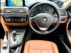 BMW 3 Series thumbnail