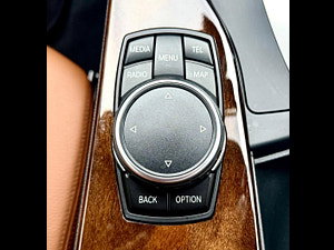 BMW 3 Series thumbnail