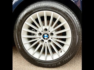 BMW 3 Series thumbnail