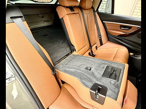 BMW 3 Series thumbnail