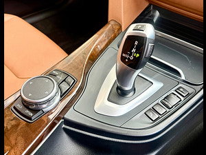 BMW 3 Series thumbnail