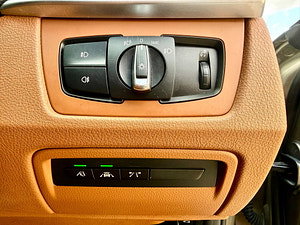 BMW 3 Series thumbnail