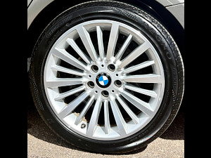 BMW 3 Series thumbnail