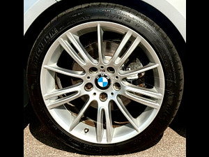 BMW 3 Series thumbnail