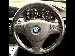 BMW 3 Series thumbnail