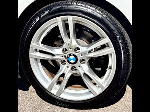 BMW 3 Series thumbnail