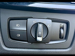 BMW 3 Series thumbnail
