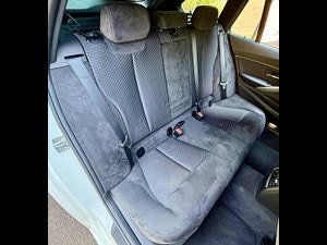 BMW 3 Series thumbnail
