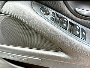 BMW 5 Series thumbnail