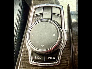 BMW 5 Series thumbnail