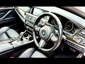 BMW 5 Series thumbnail