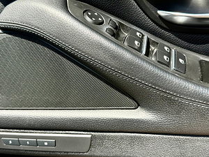 BMW 5 Series thumbnail