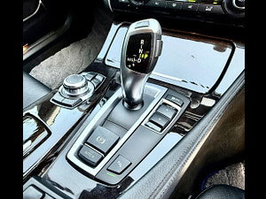 BMW 5 Series thumbnail