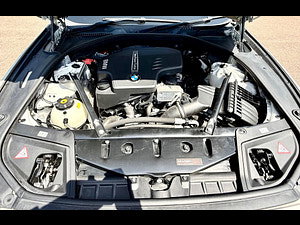 BMW 5 Series thumbnail