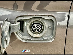 BMW 5 Series thumbnail
