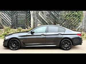 BMW 5 Series thumbnail