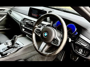 BMW 5 Series thumbnail