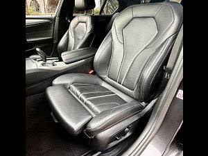 BMW 5 Series thumbnail