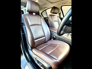 BMW 5 Series thumbnail