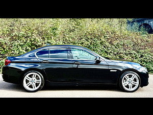 BMW 5 Series thumbnail