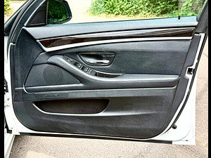 BMW 5 Series thumbnail
