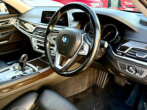 BMW 7 Series thumbnail