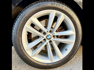BMW 7 Series thumbnail