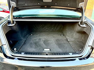 BMW 7 Series thumbnail