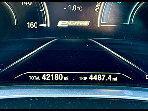BMW 7 Series thumbnail
