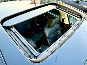 BMW 7 Series thumbnail