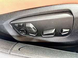 BMW 7 Series thumbnail