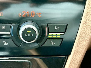 BMW 7 Series thumbnail