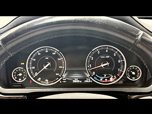 BMW 7 Series thumbnail