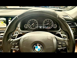 BMW 7 Series thumbnail