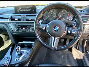 BMW M4 thumbnail